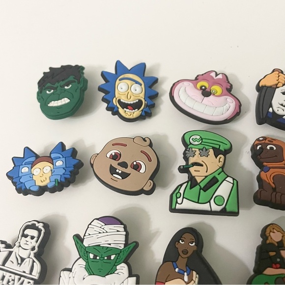 Croc Charms Lot of 34 Hello Kitty Jack Skellington Hulk Halloween SpongeBob - Picture 2 of 16